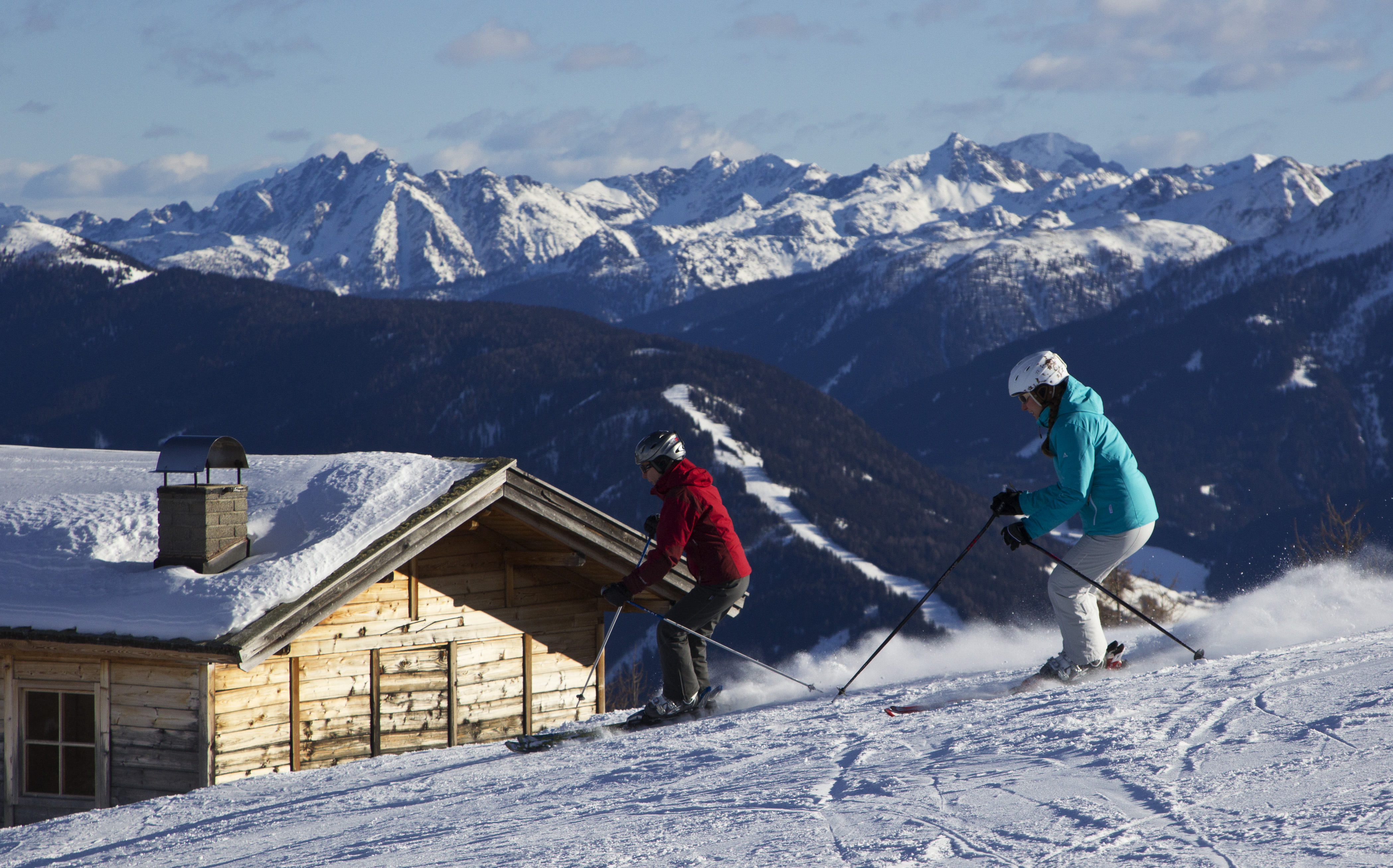Skifahrer am Helm und Thurntaler